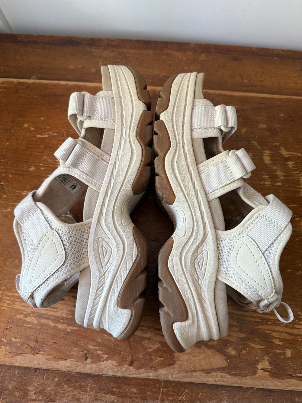 Teva Hurricane Ampsole Gaila Sandals - Picture 8 of 11